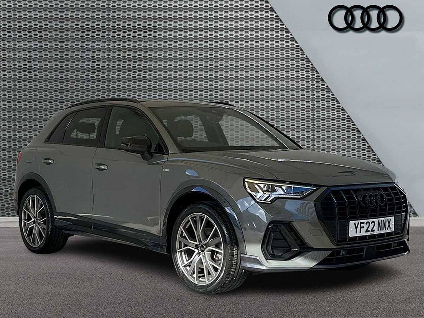 Main listing image - Audi Q3