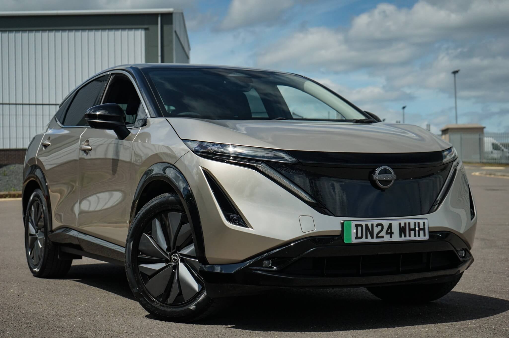 Main listing image - Nissan Ariya