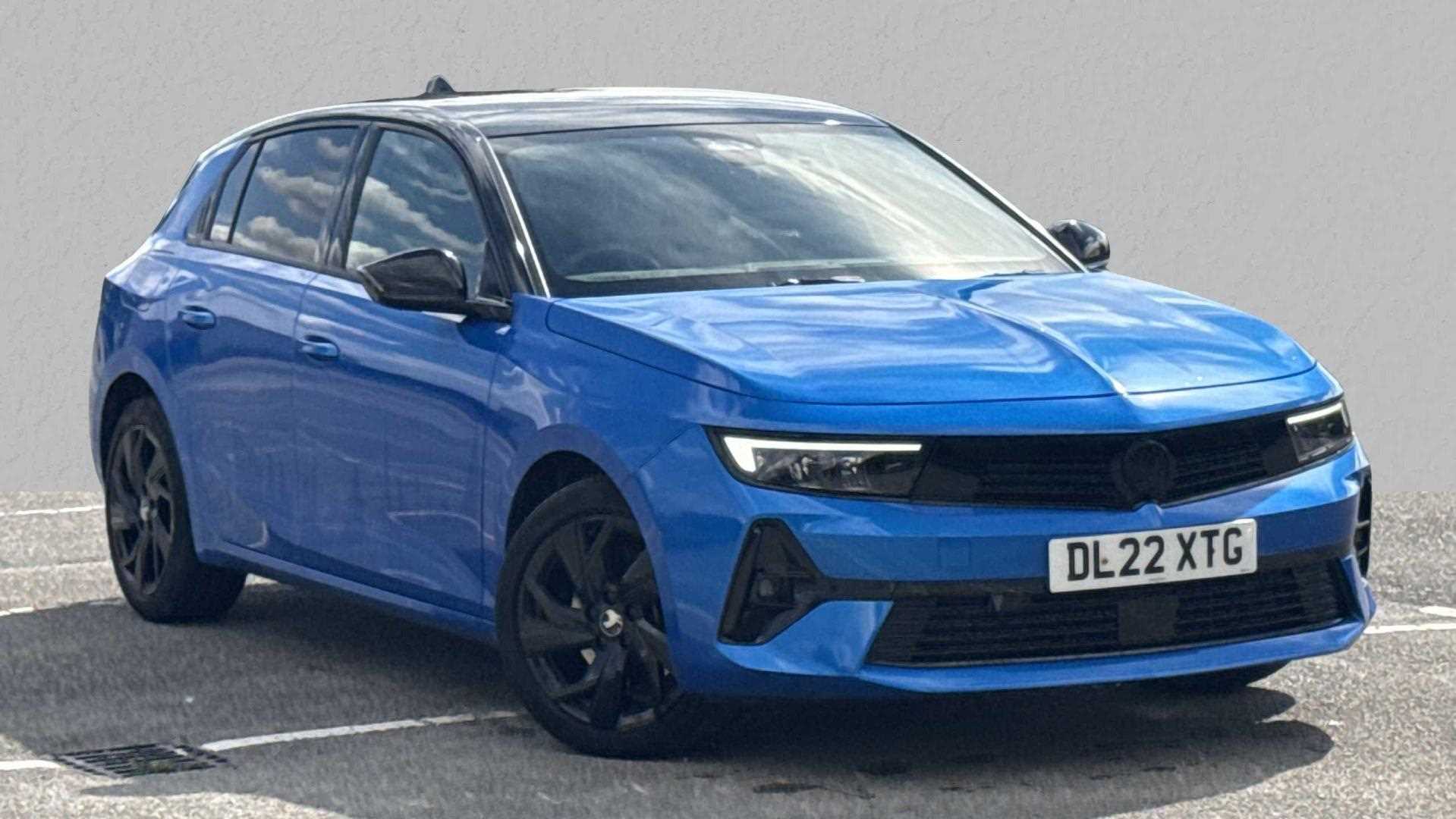 Main listing image - Vauxhall Astra