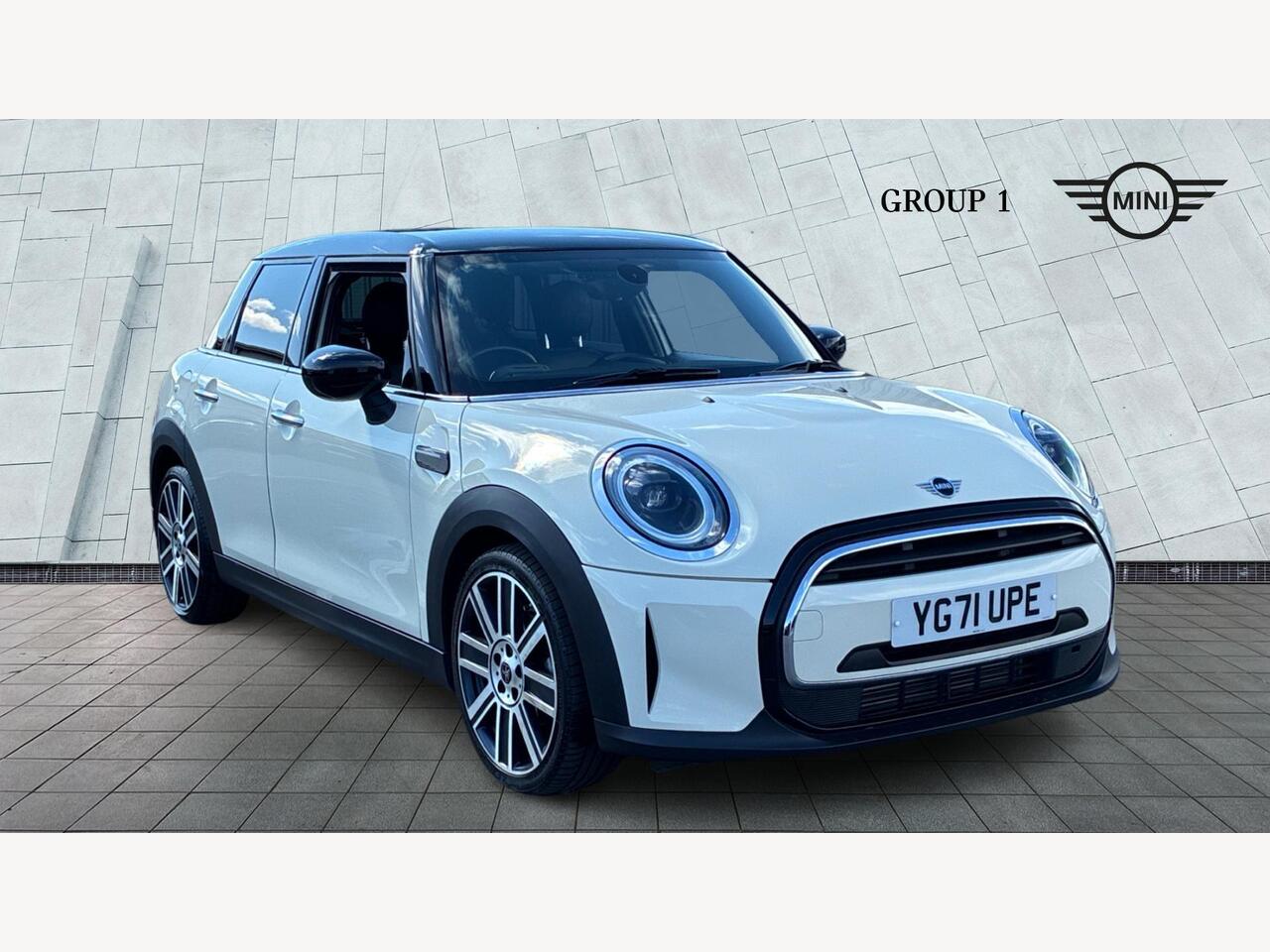Main listing image - MINI Hatchback