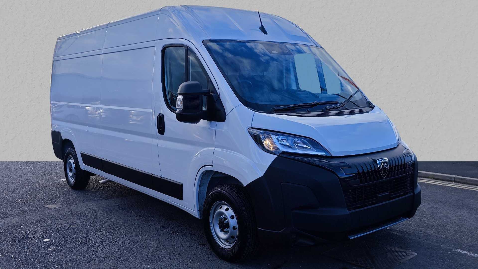 Main listing image - Peugeot Boxer