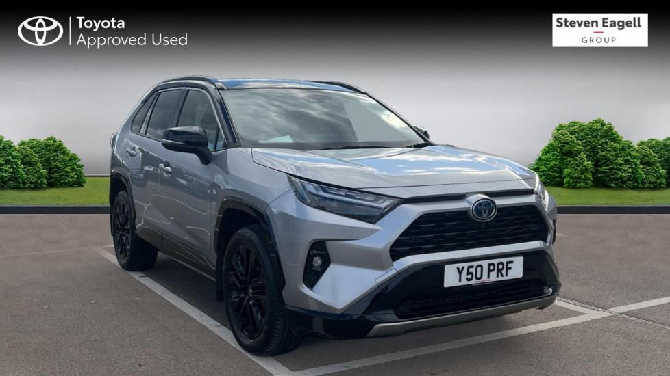 Main listing image - Toyota RAV4