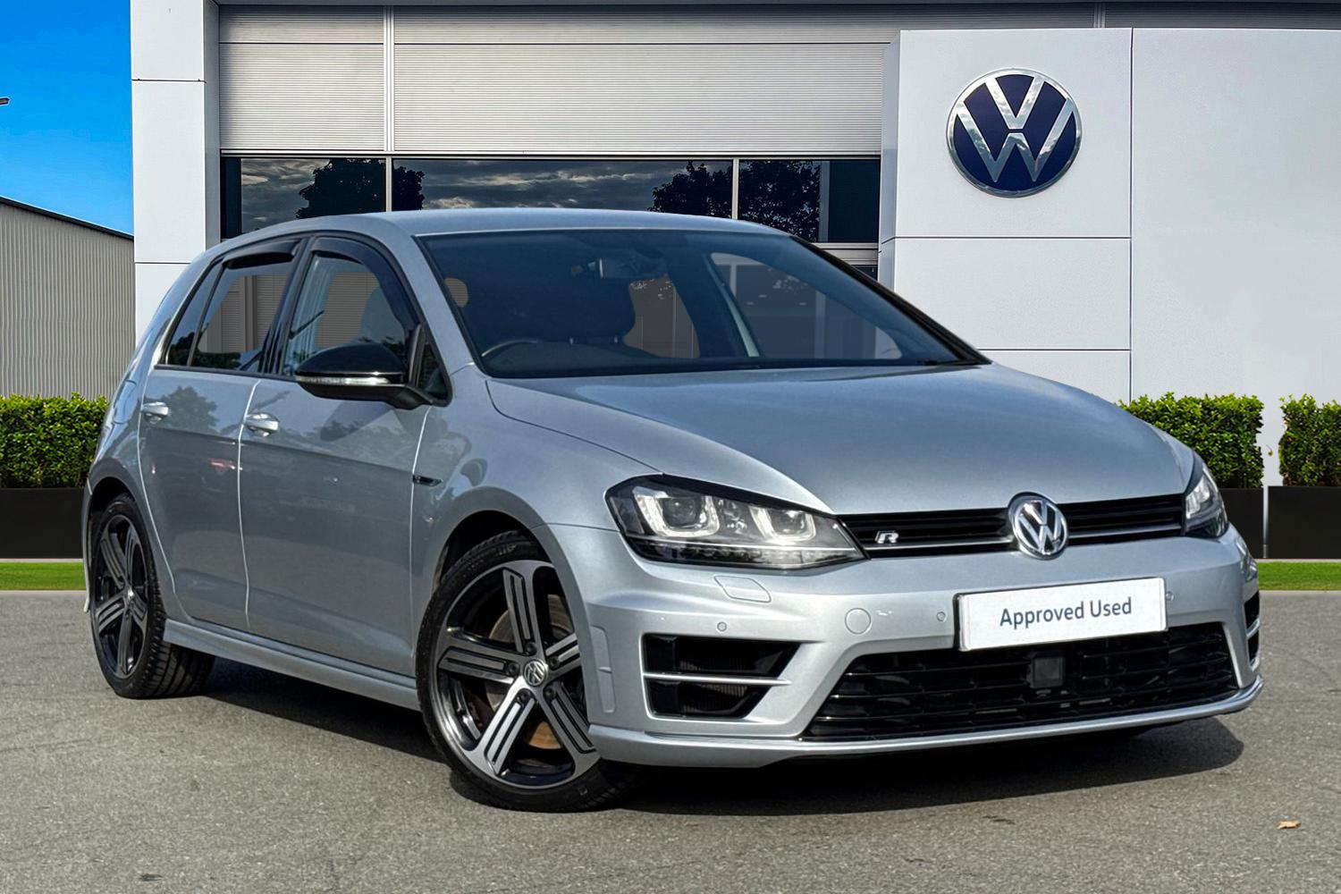 Main listing image - Volkswagen Golf R