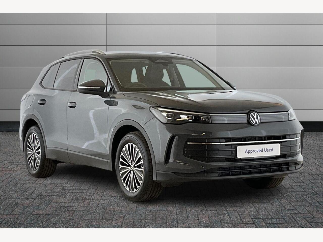 Main listing image - Volkswagen Tiguan