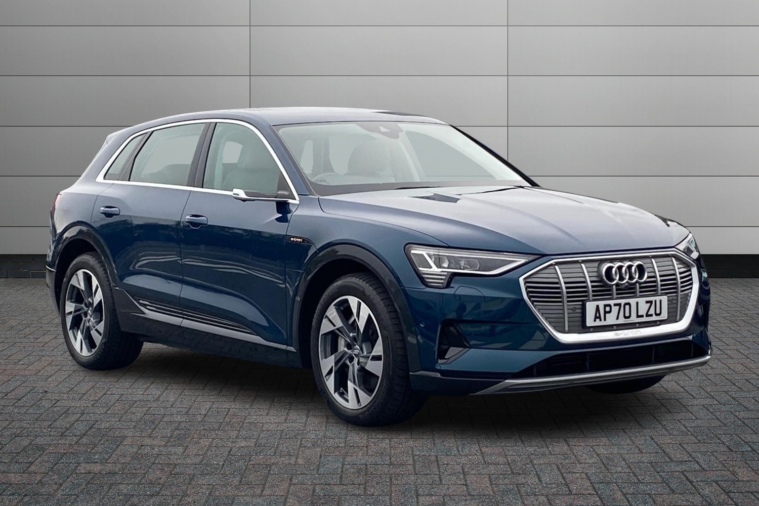 Main listing image - Audi e-tron