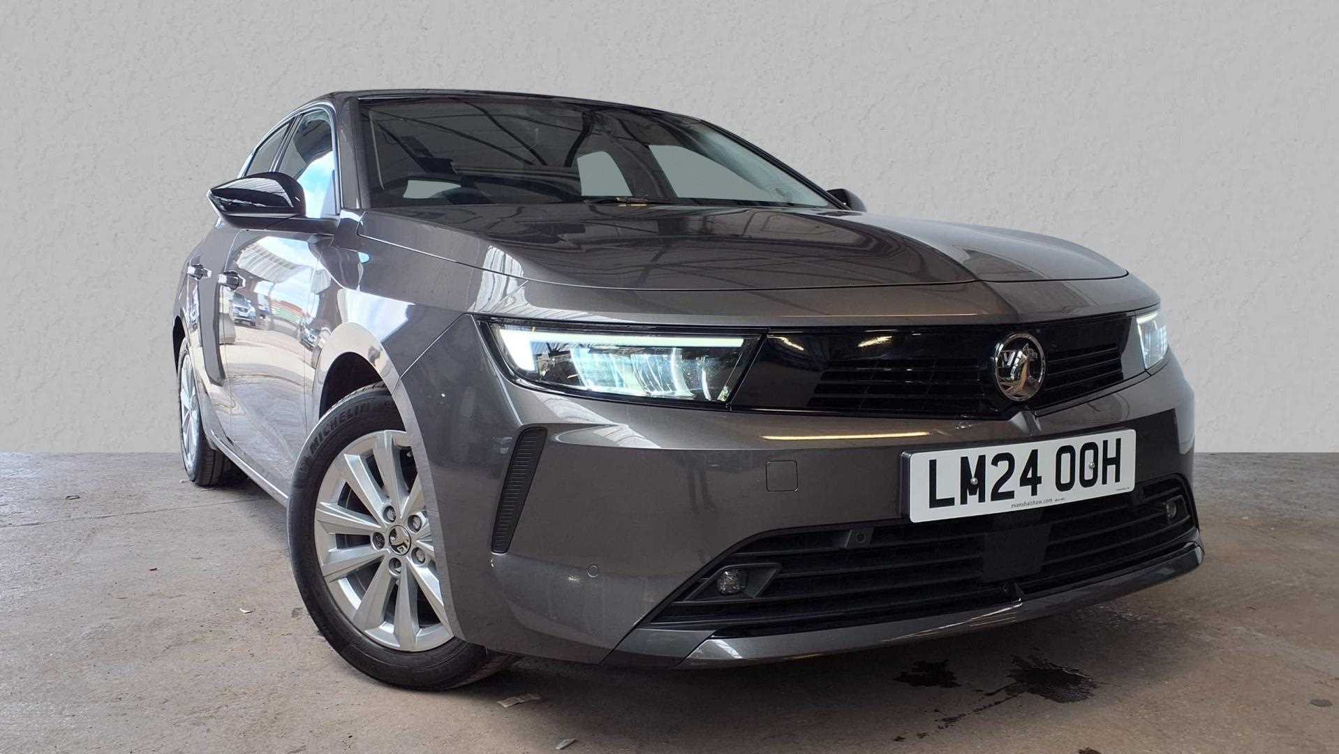 Main listing image - Vauxhall Astra