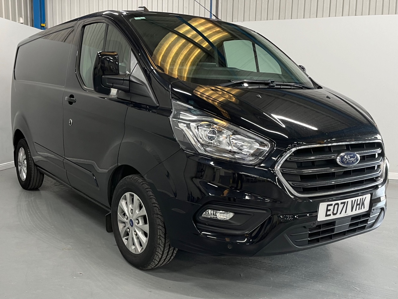 Main listing image - Ford Transit Custom