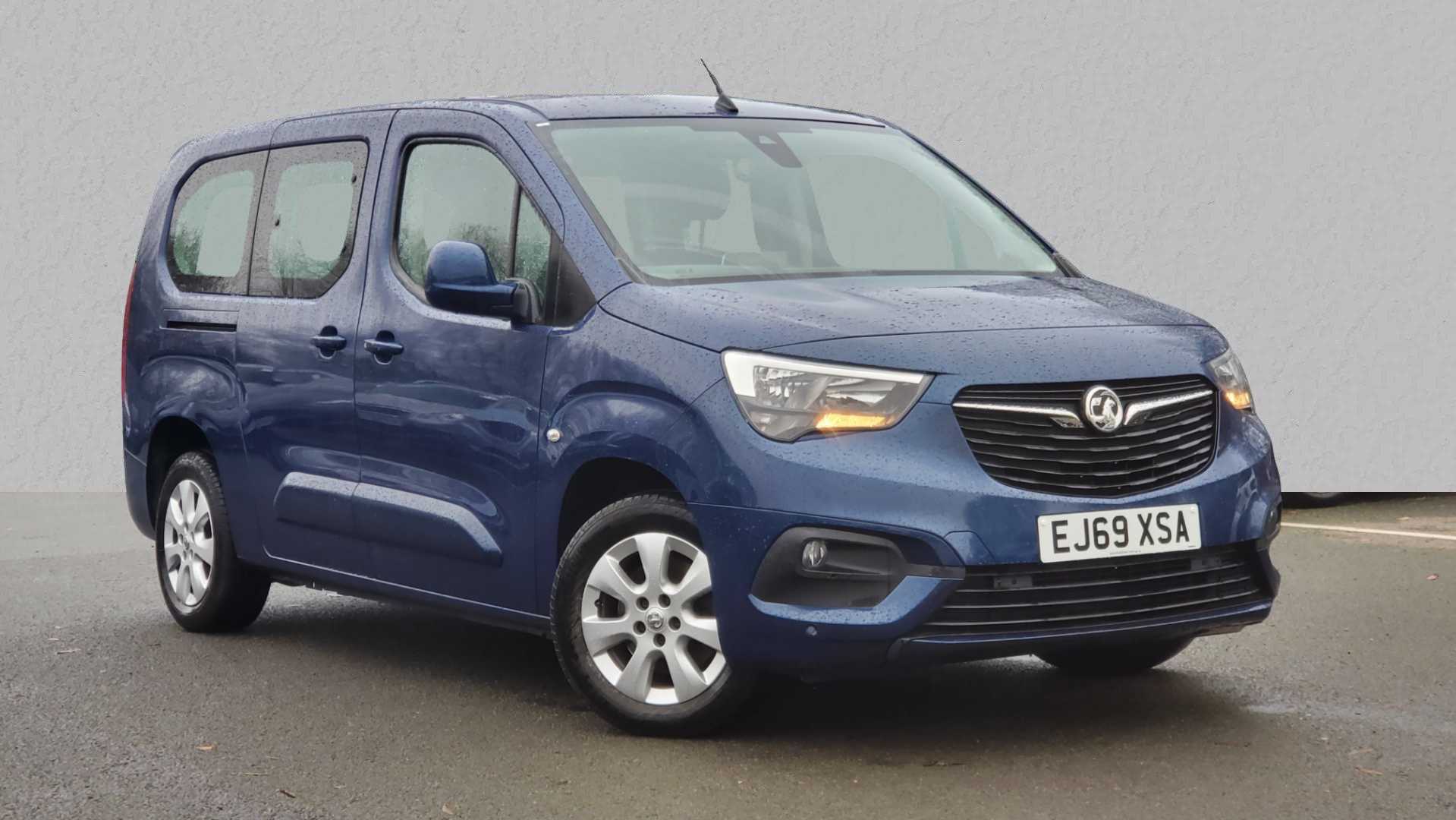 Main listing image - Vauxhall Combo Life