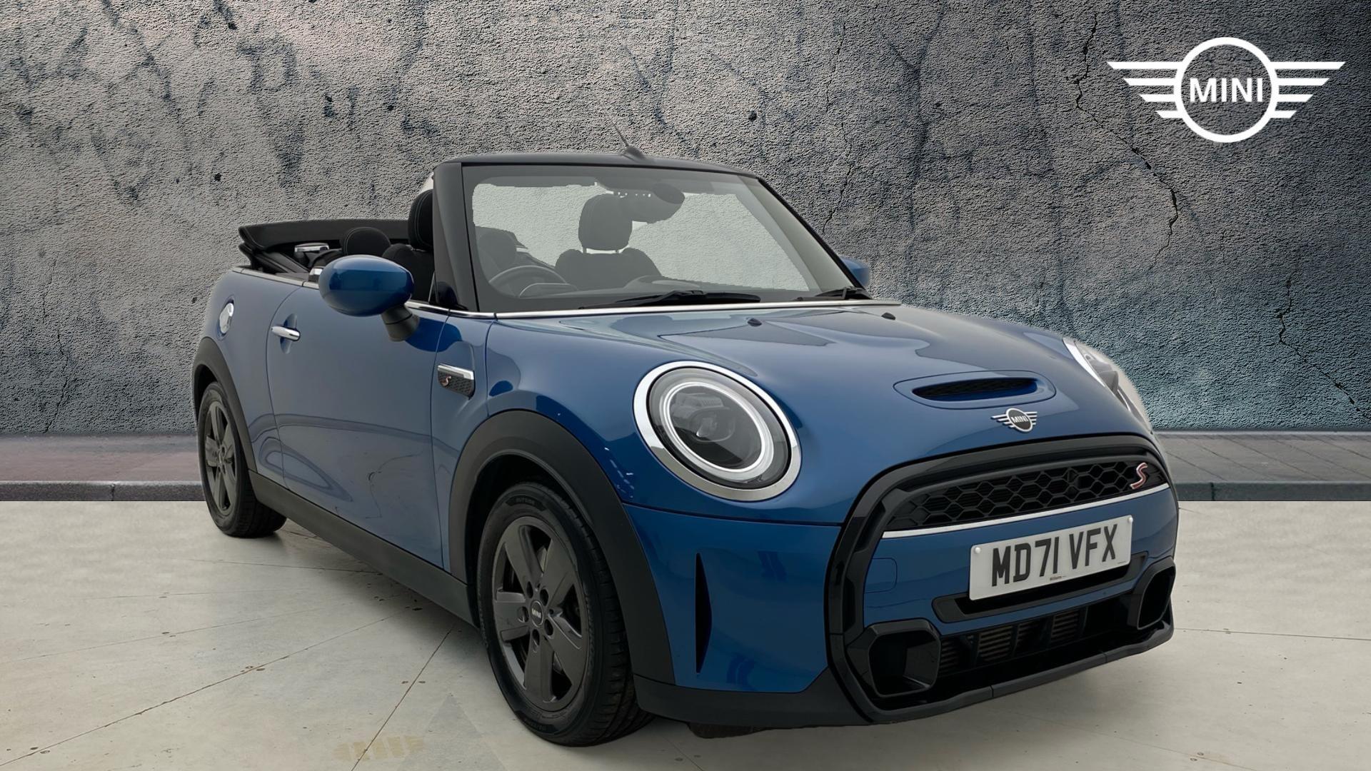 Main listing image - MINI Convertible