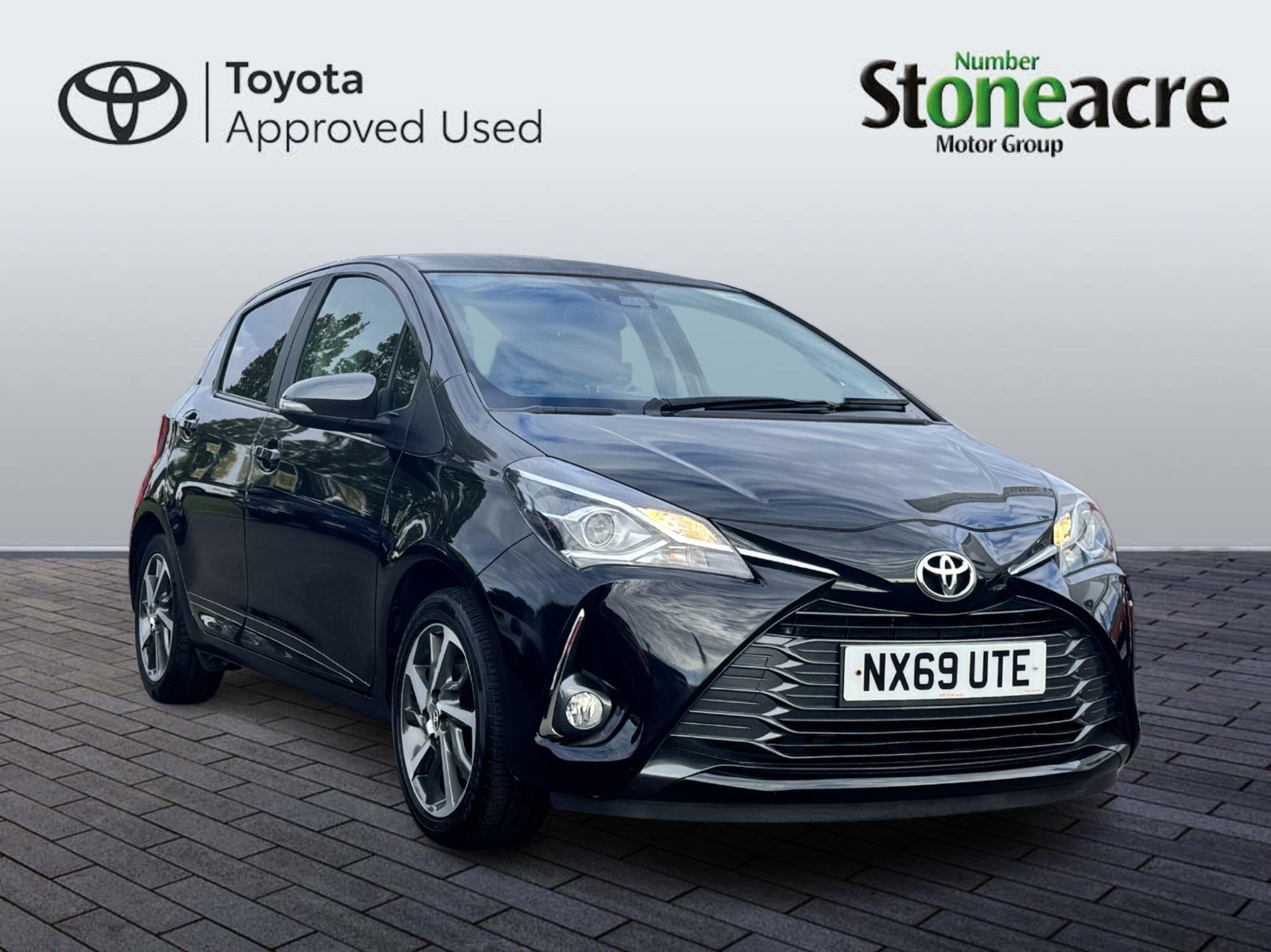 Main listing image - Toyota Yaris