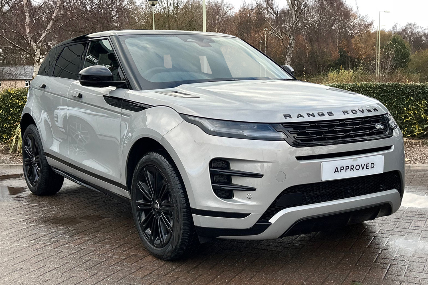 Main listing image - Land Rover Range Rover Evoque