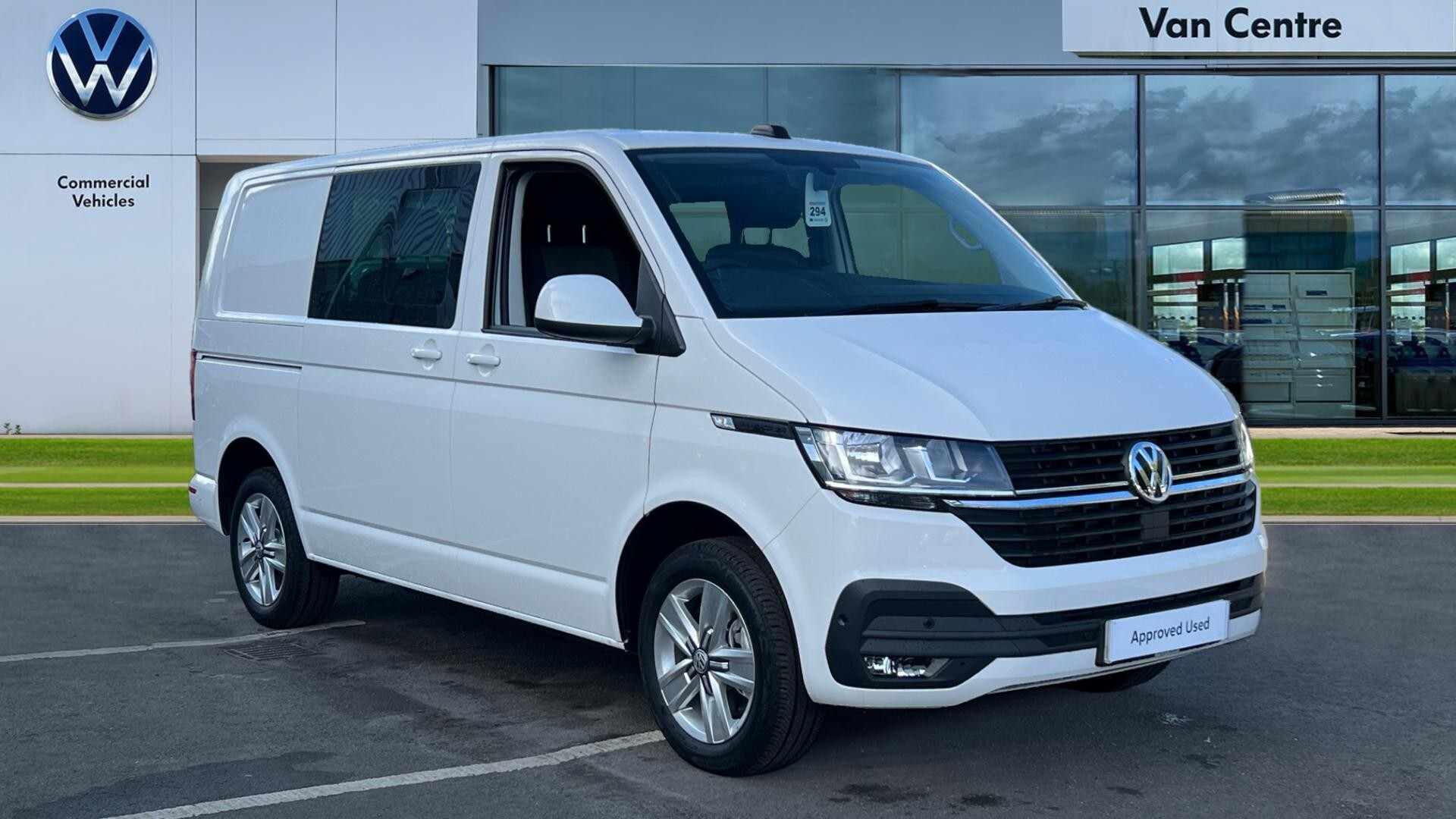 Main listing image - Volkswagen Transporter