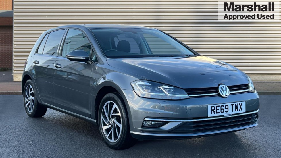 Main listing image - Volkswagen Golf