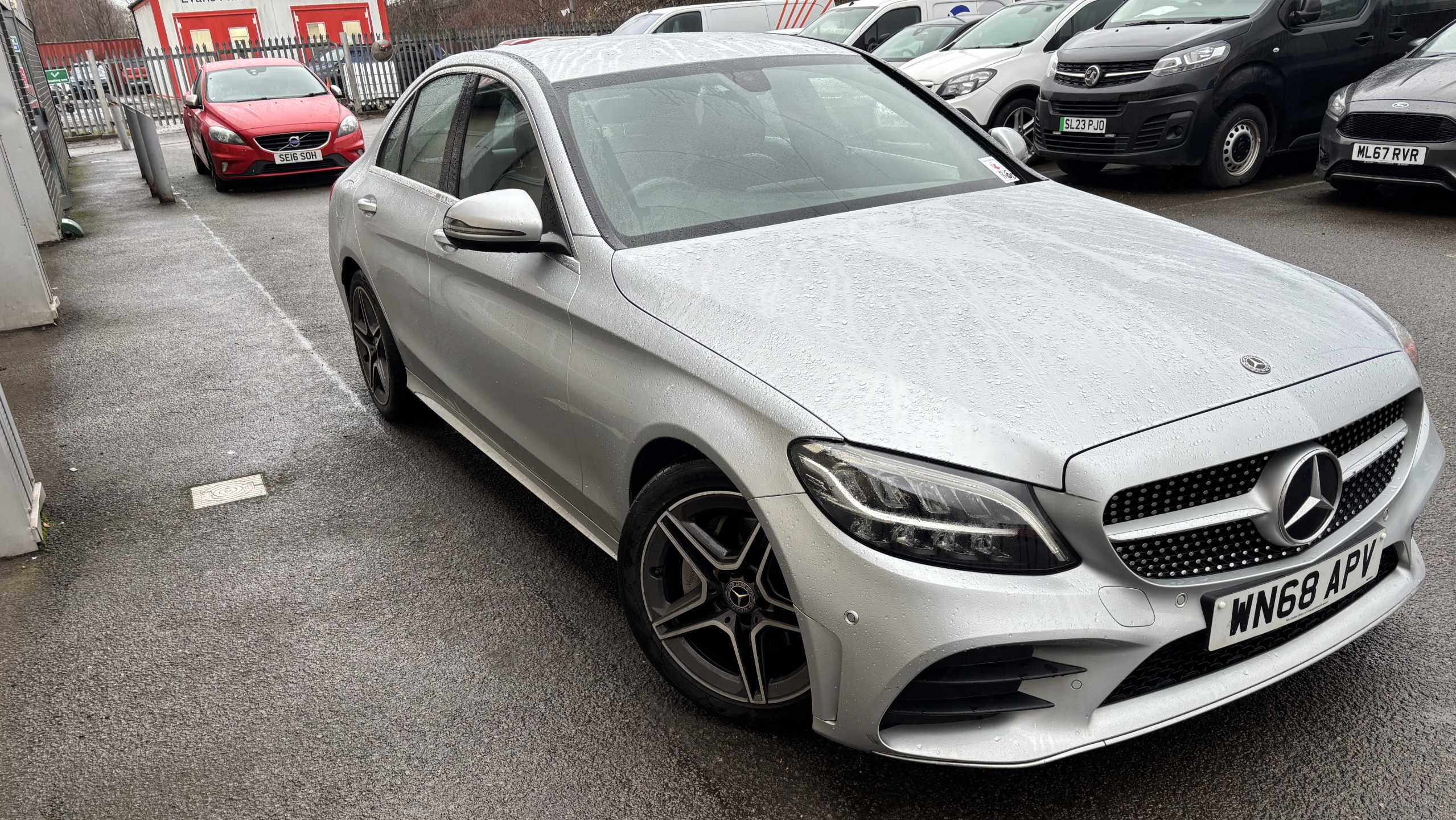 Main listing image - Mercedes-Benz C-Class