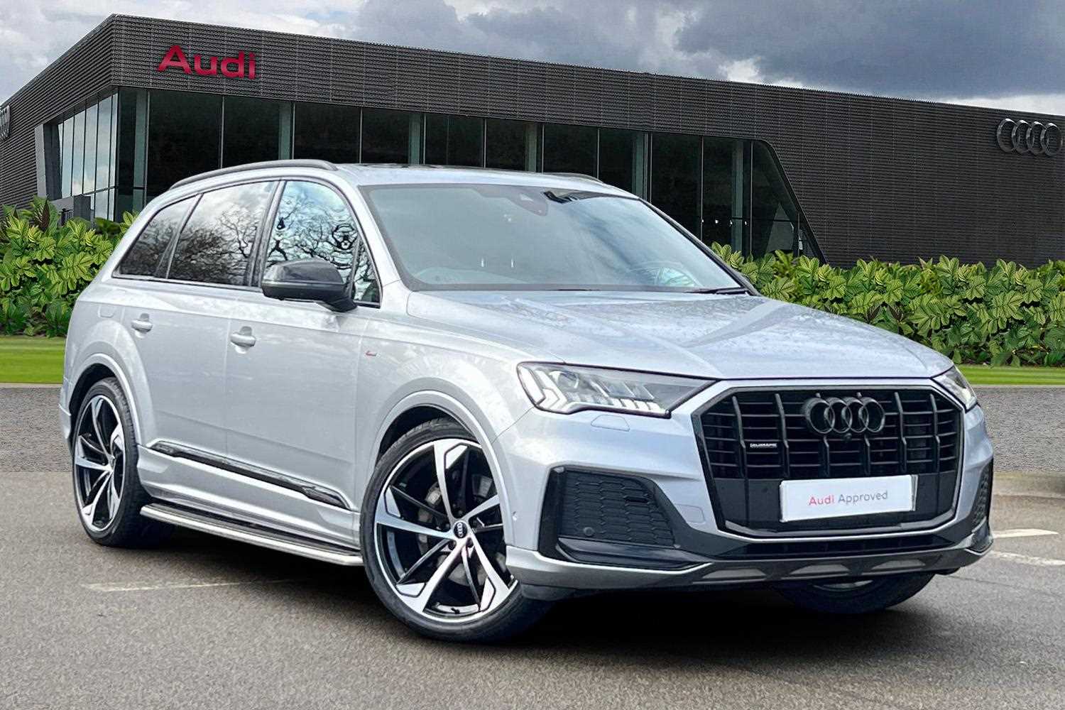 Main listing image - Audi Q7