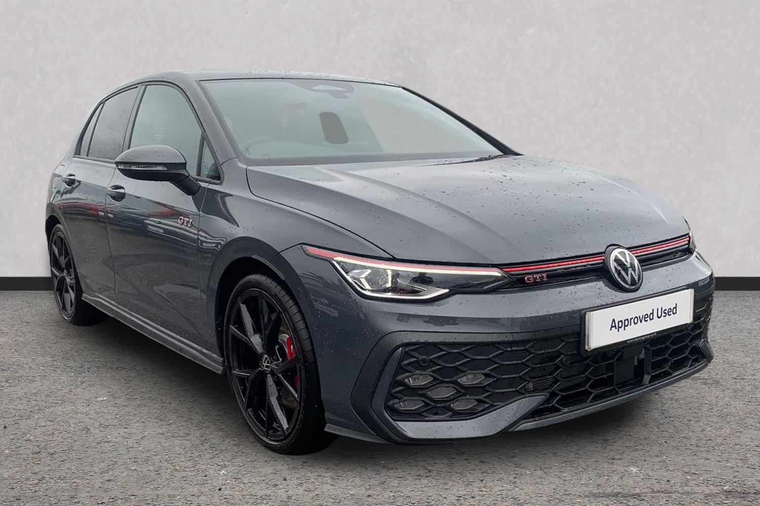 Main listing image - Volkswagen Golf