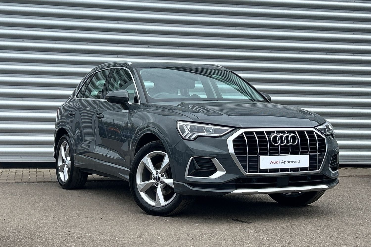 Main listing image - Audi Q3