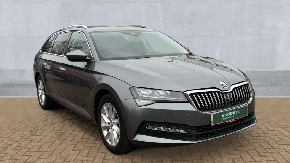 Main listing image - Skoda Superb Estate