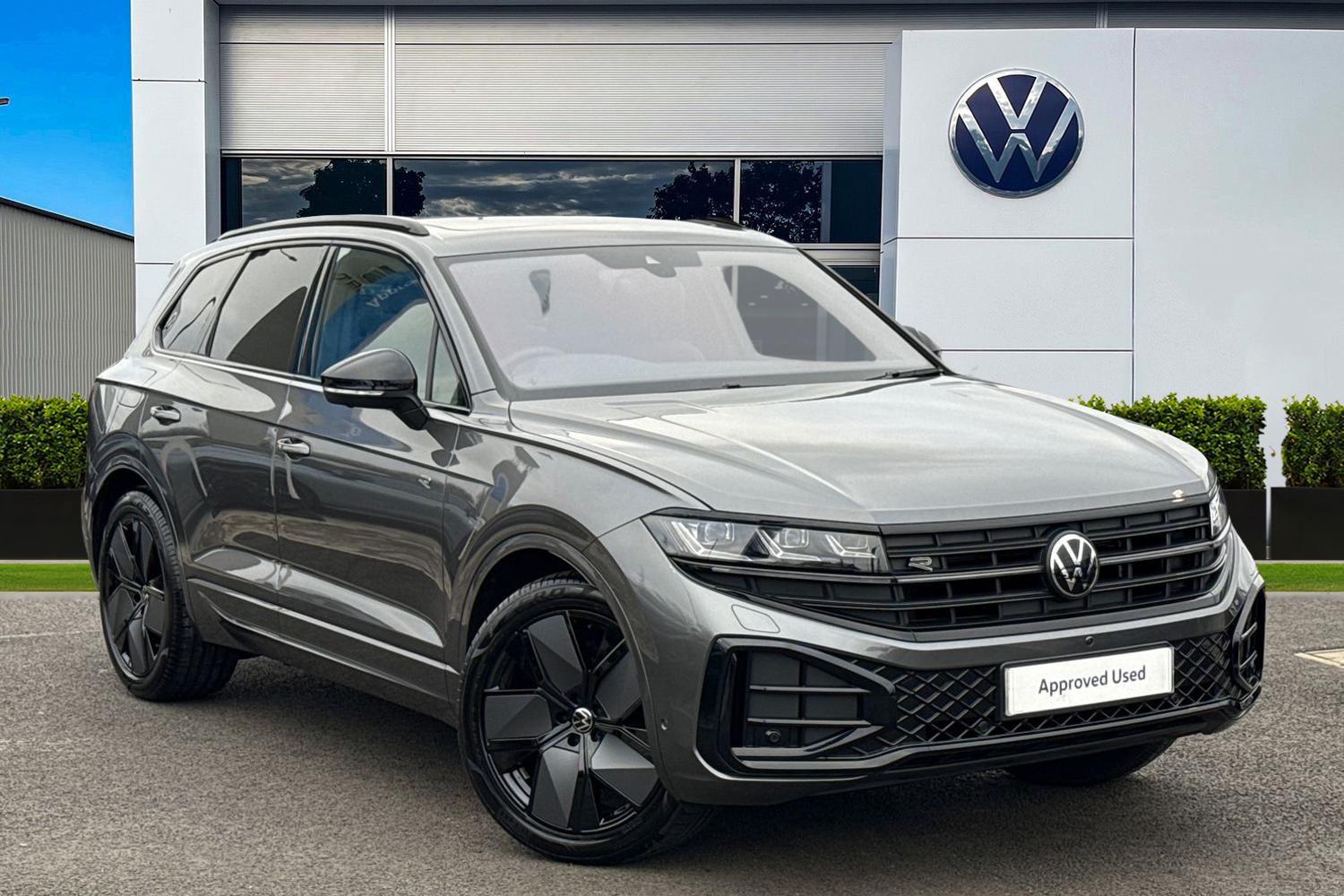 Main listing image - Volkswagen Touareg