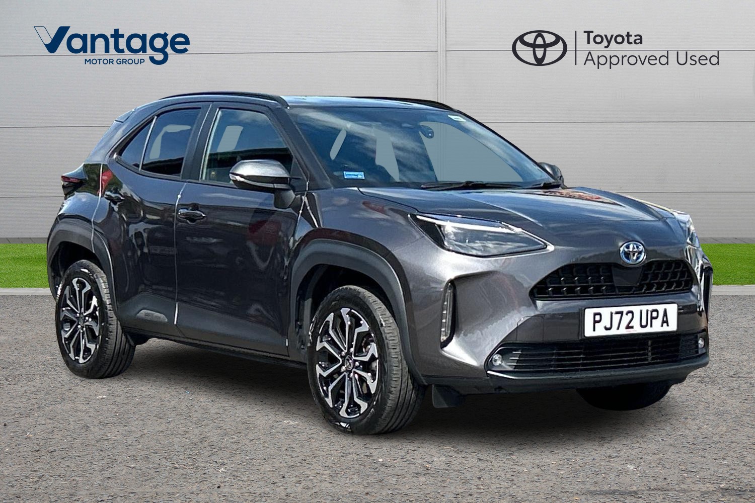 Main listing image - Toyota Yaris Cross