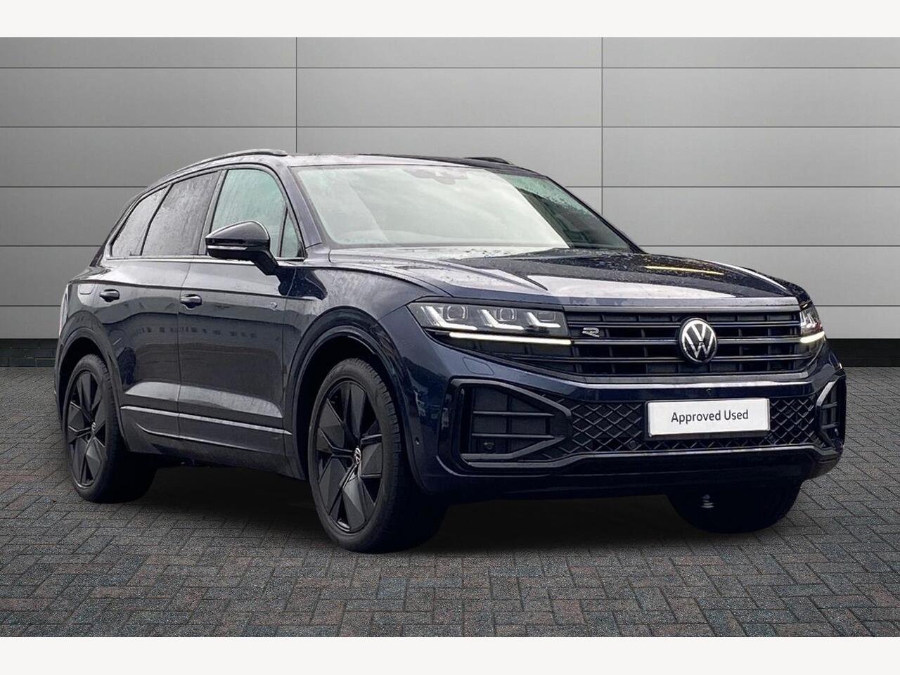 Main listing image - Volkswagen Touareg