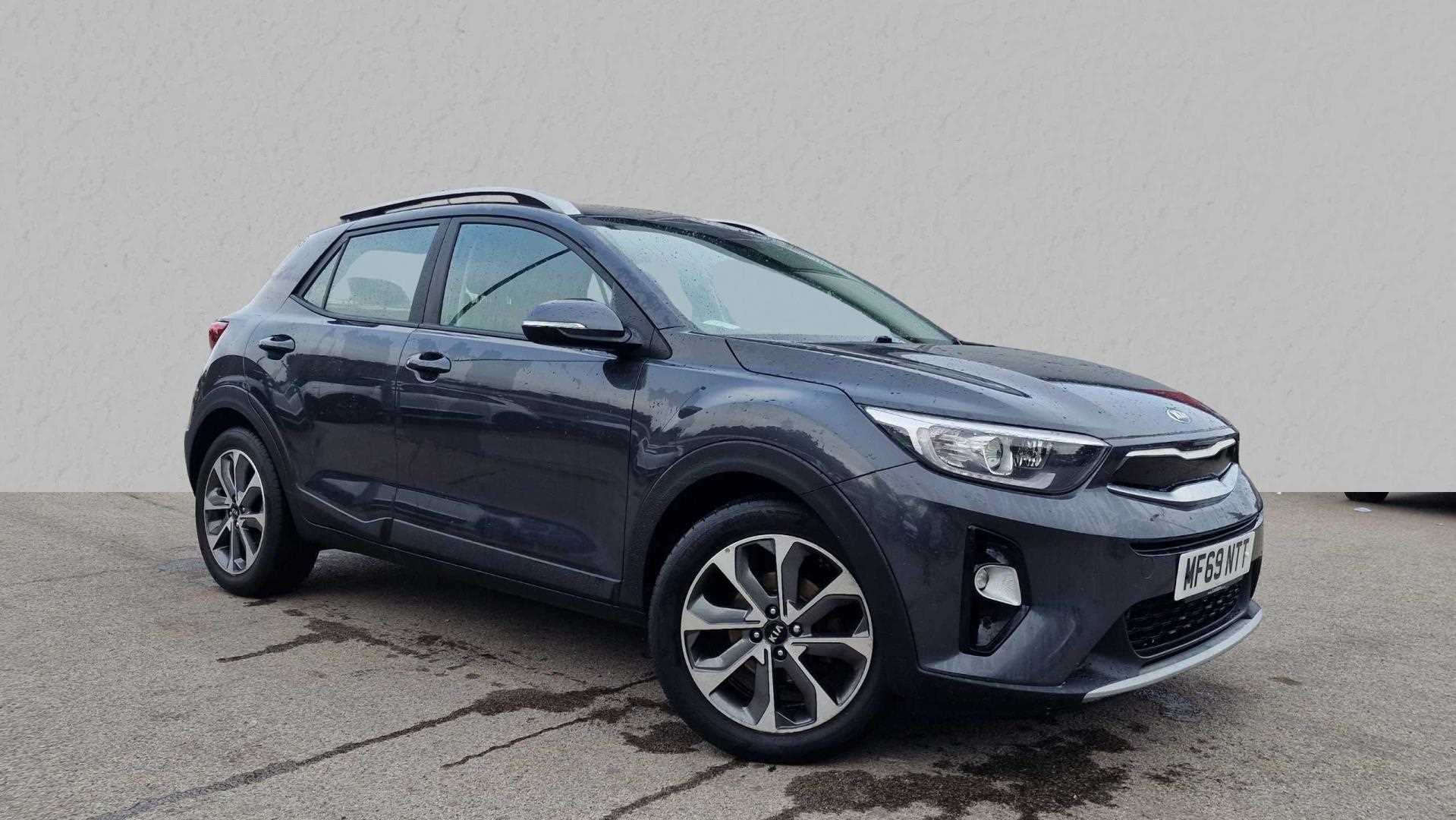 Main listing image - Kia Stonic