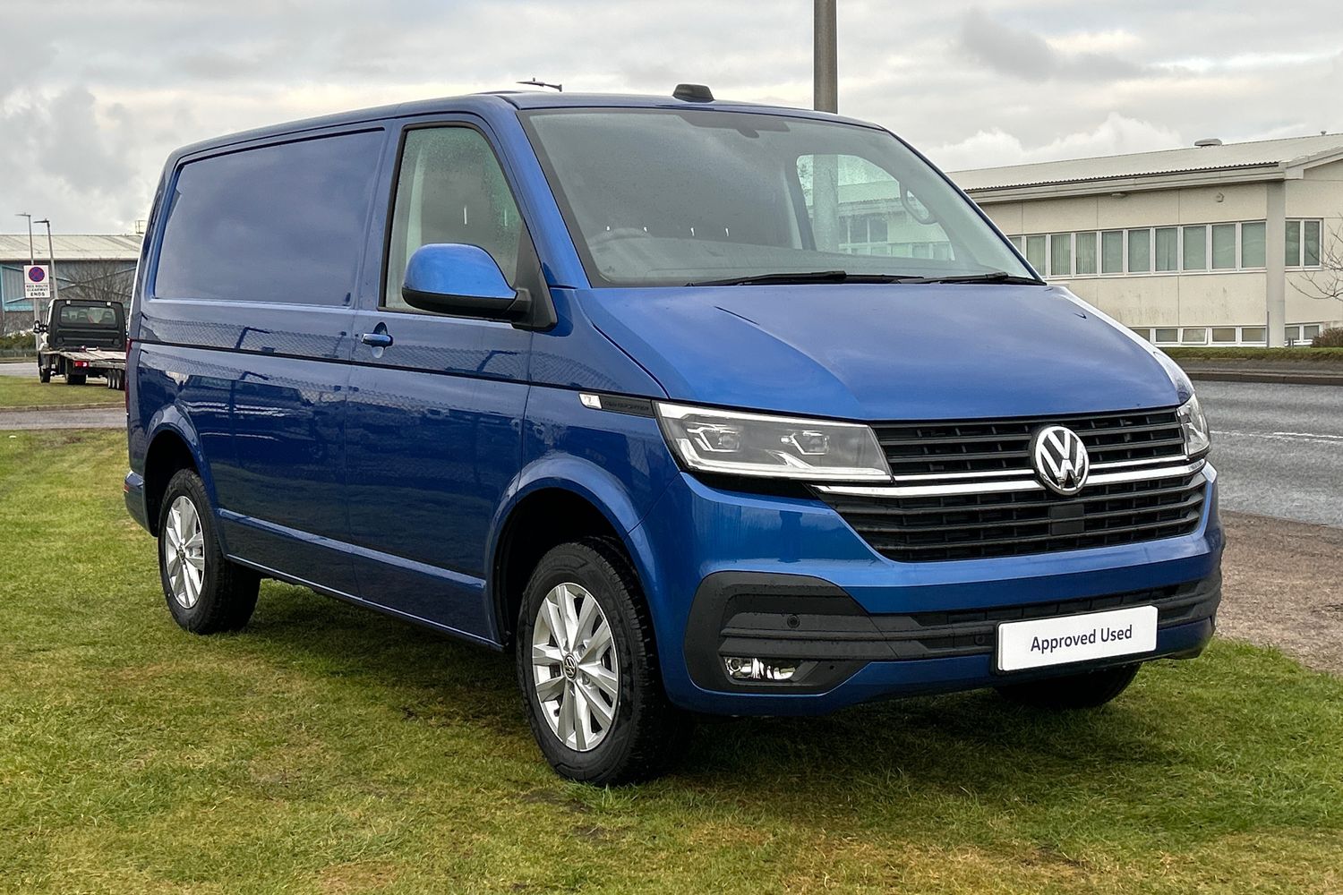Main listing image - Volkswagen Transporter
