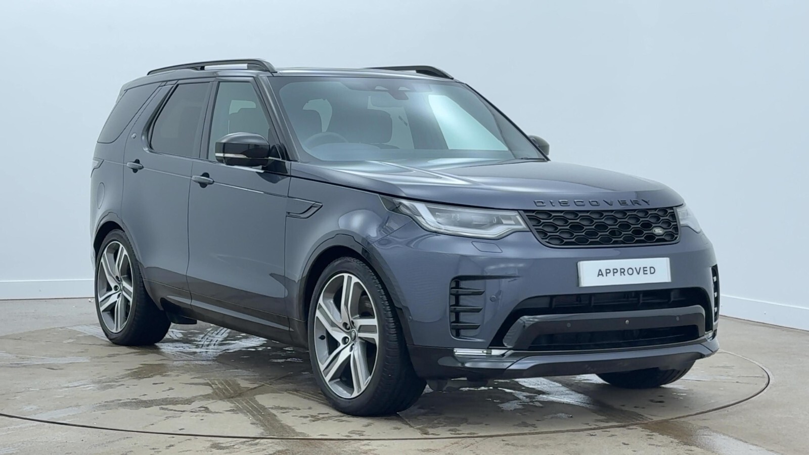 Main listing image - Land Rover Discovery