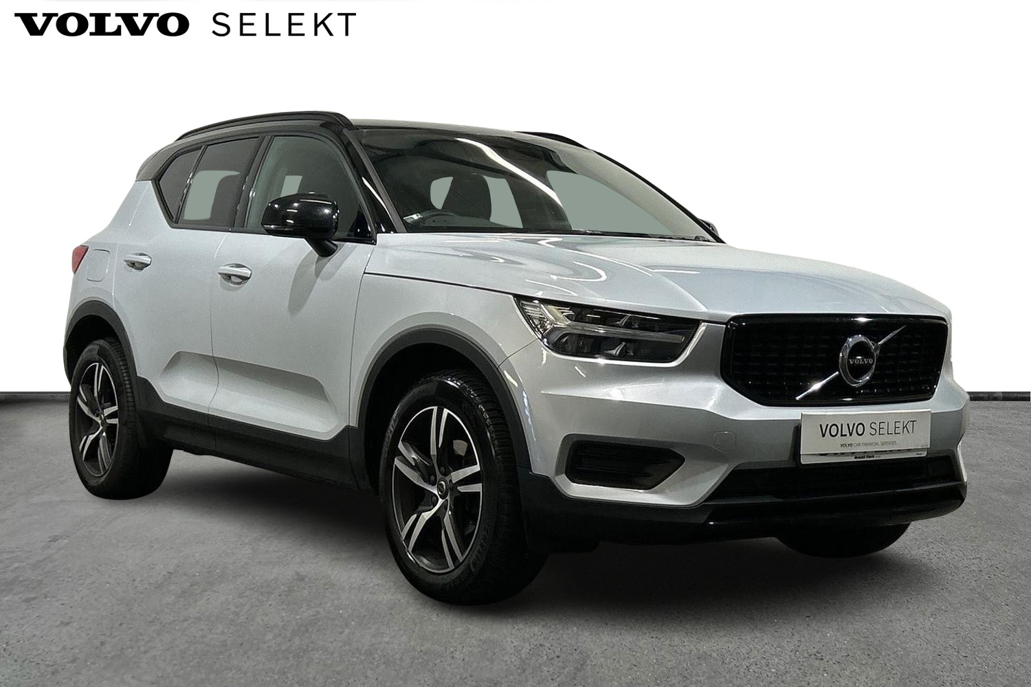 Main listing image - Volvo XC40
