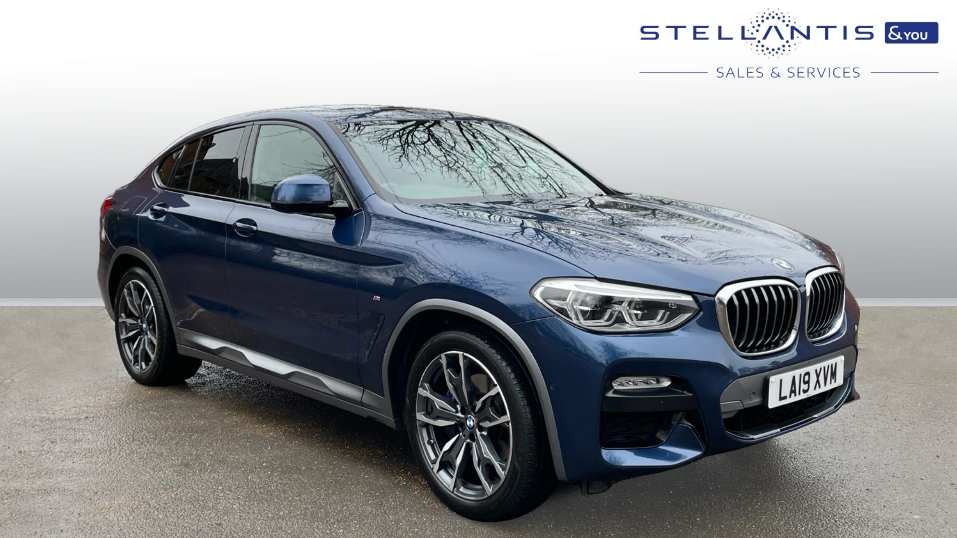 Main listing image - BMW X4