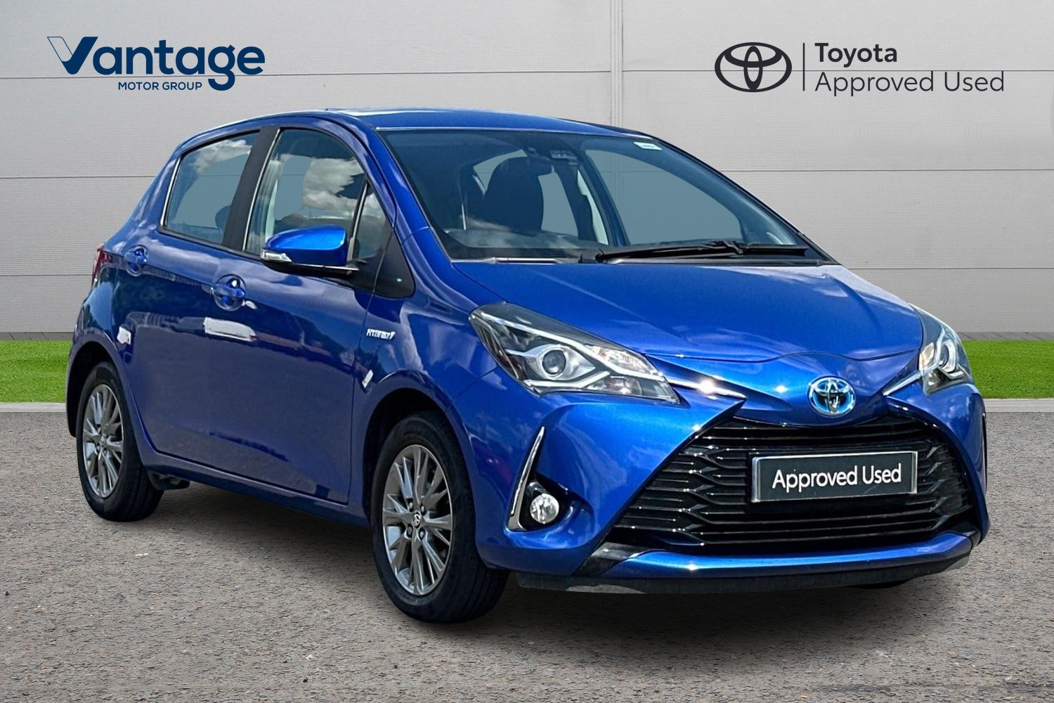 Main listing image - Toyota Yaris