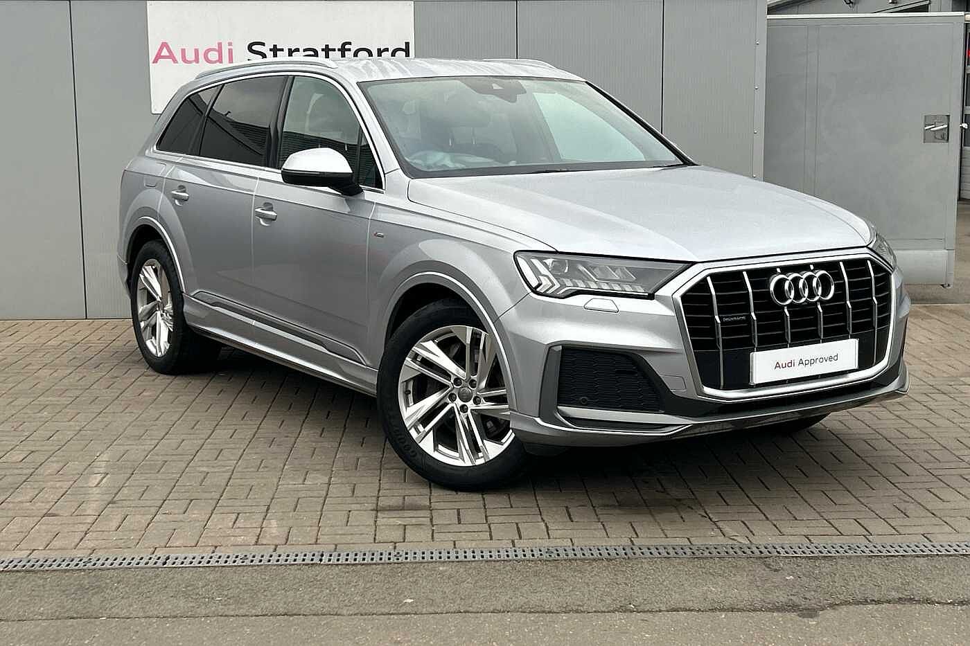 Main listing image - Audi Q7