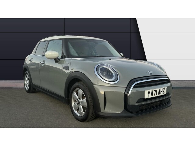 Main listing image - MINI Hatchback 5dr