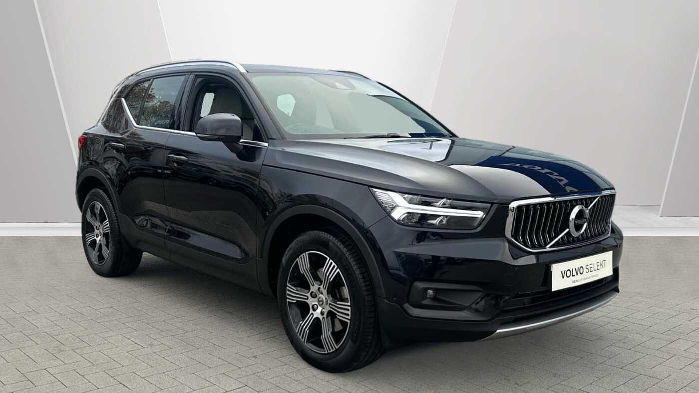 Main listing image - Volvo XC40