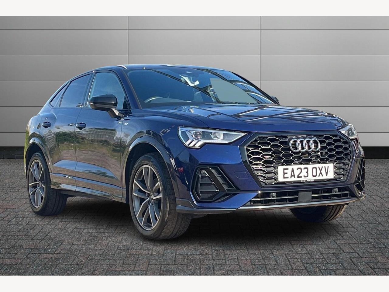 Main listing image - Audi Q3