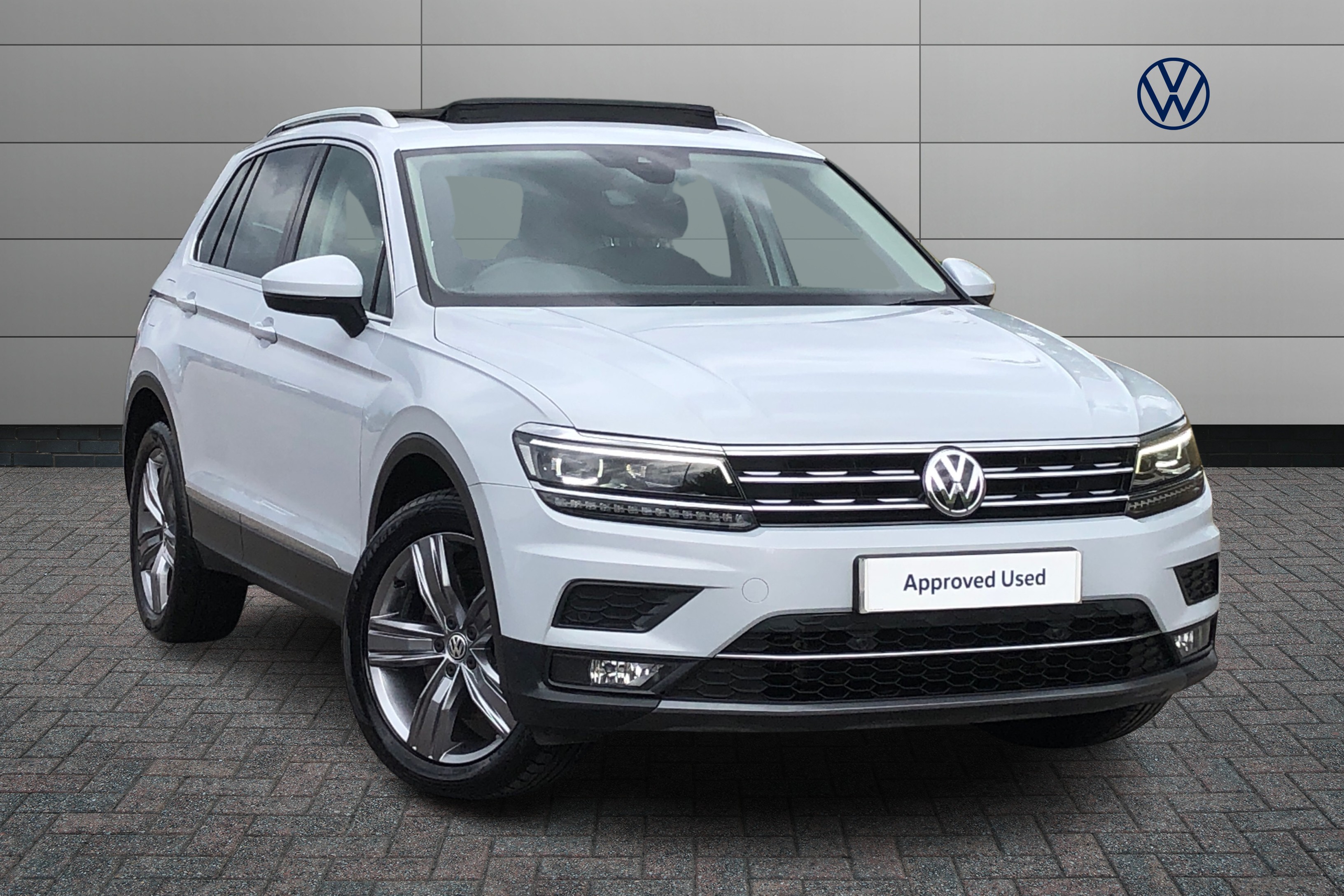 Main listing image - Volkswagen Tiguan