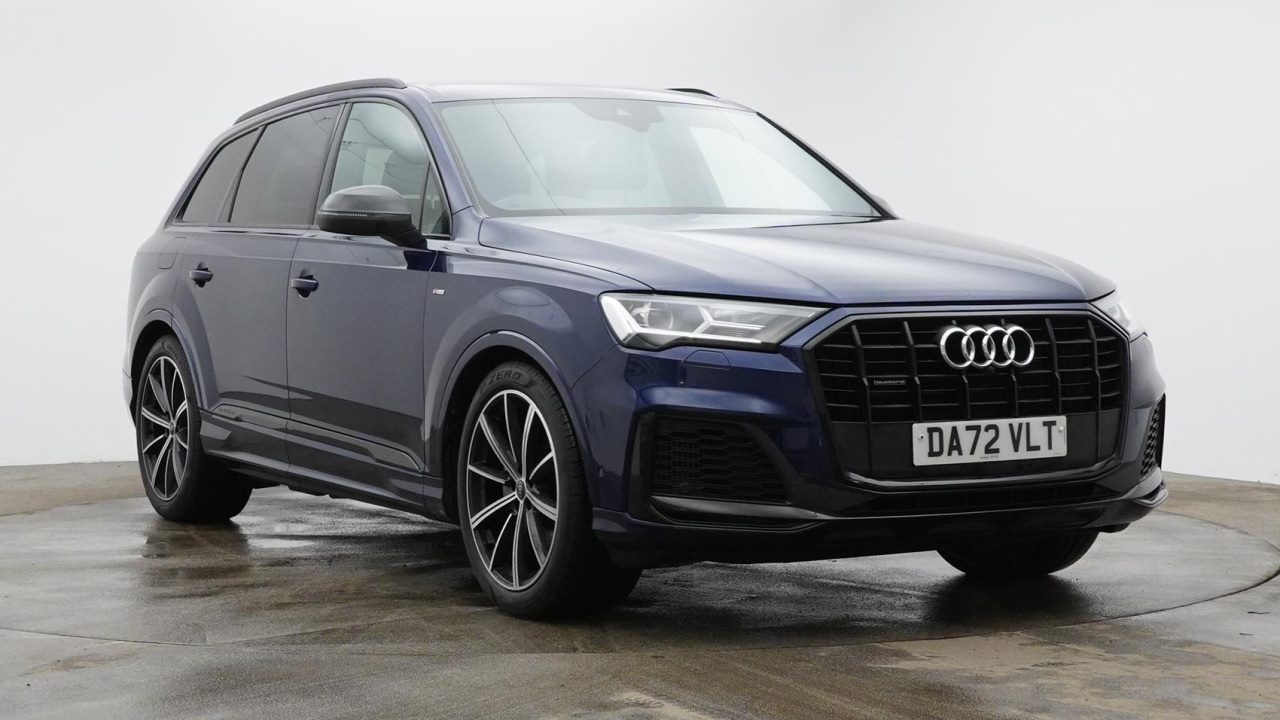 Main listing image - Audi Q7