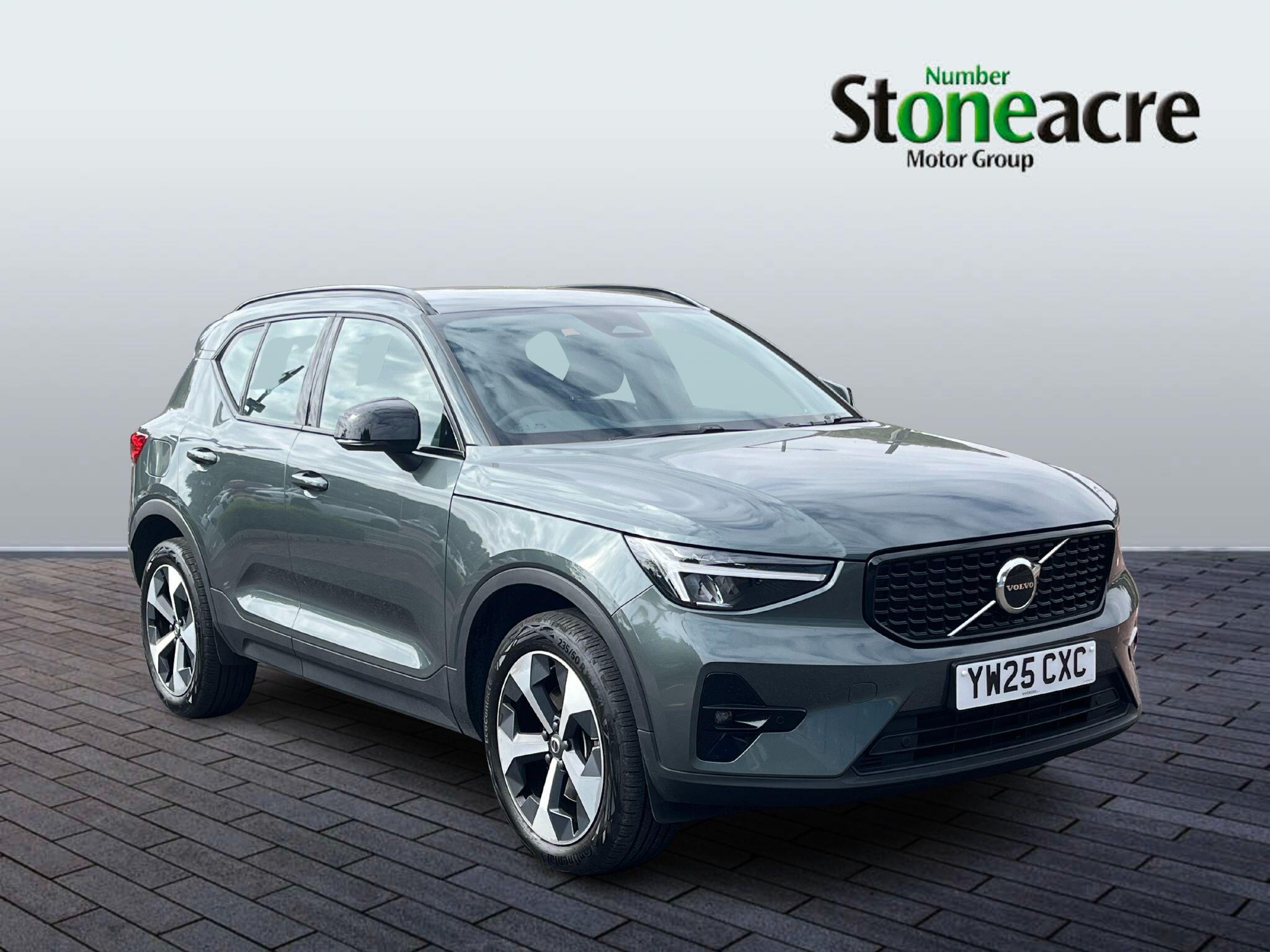 Main listing image - Volvo XC40