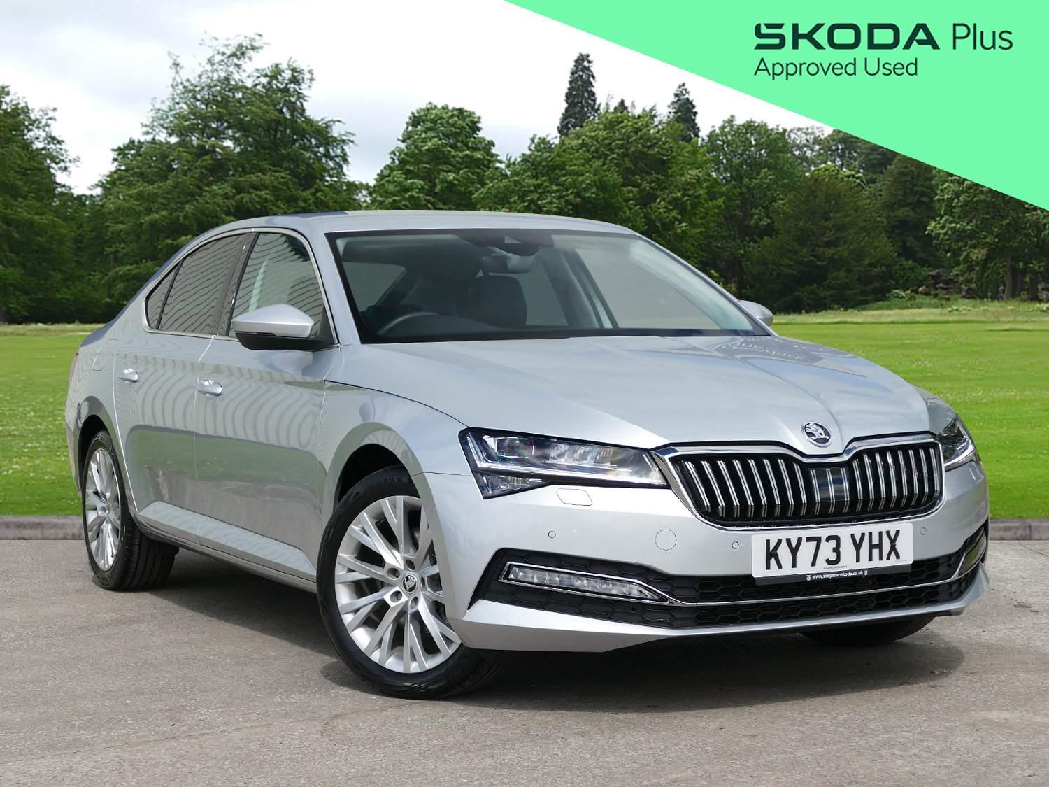 Main listing image - Skoda Superb