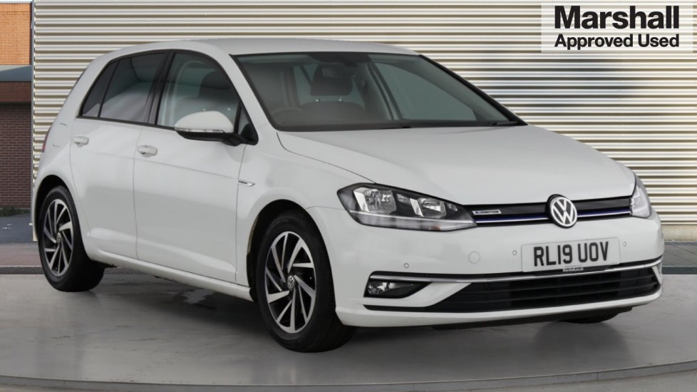 Main listing image - Volkswagen Golf