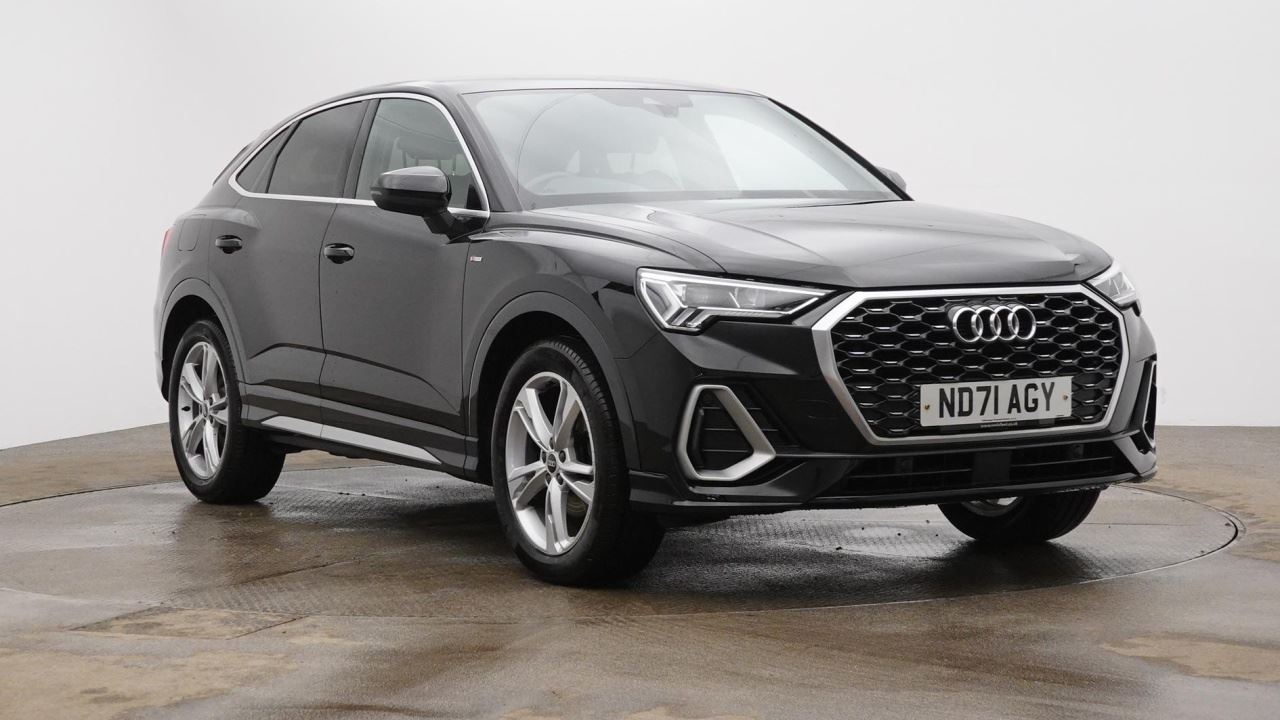 Main listing image - Audi Q3