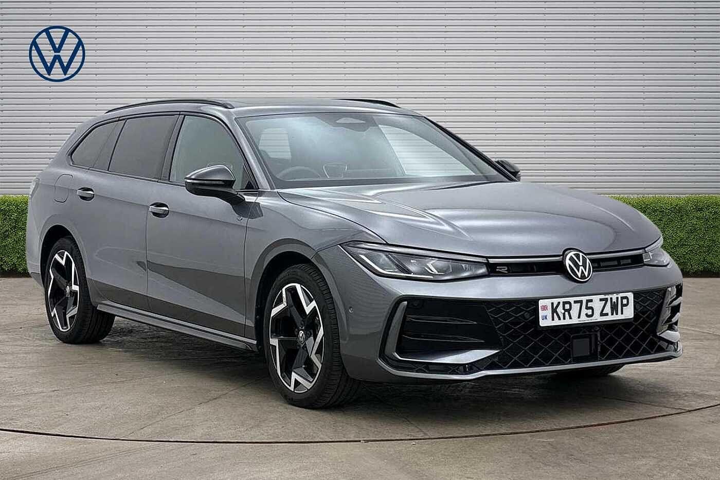 Main listing image - Volkswagen Passat