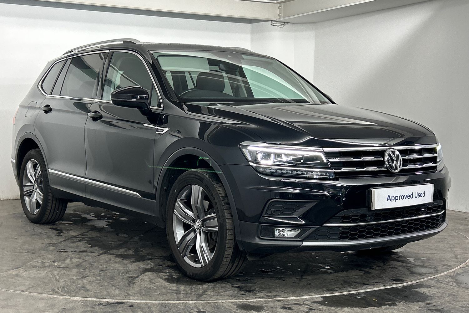 Main listing image - Volkswagen Tiguan Allspace