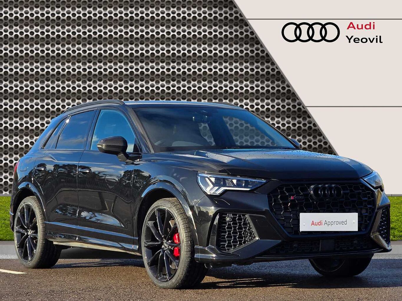 Main listing image - Audi RS Q3
