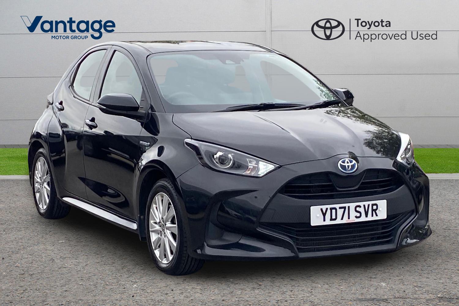 Main listing image - Toyota Yaris