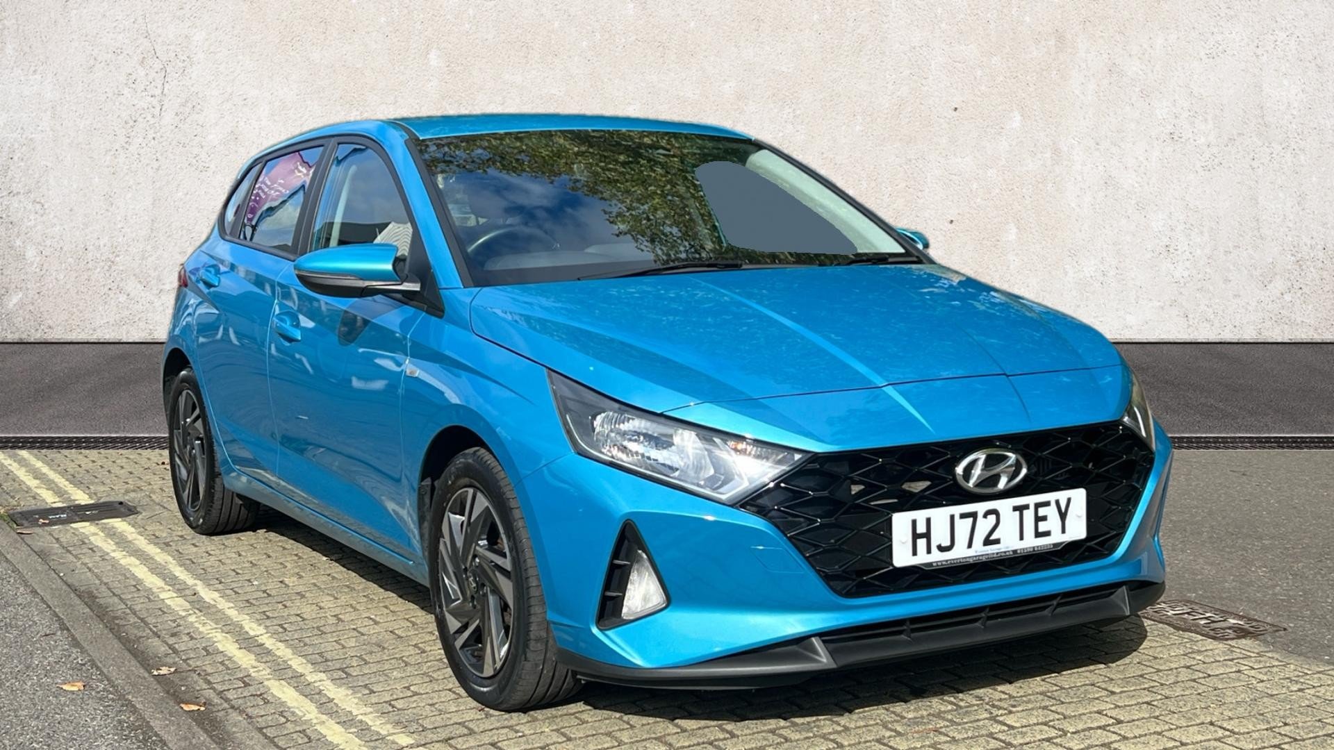 Main listing image - Hyundai i20