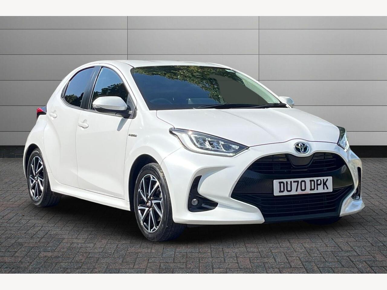 Main listing image - Toyota Yaris