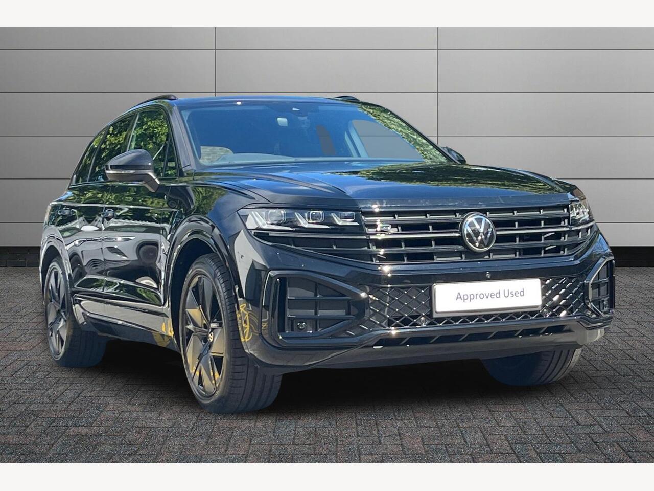 Main listing image - Volkswagen Touareg