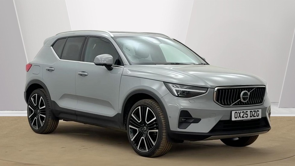 Main listing image - Volvo XC40