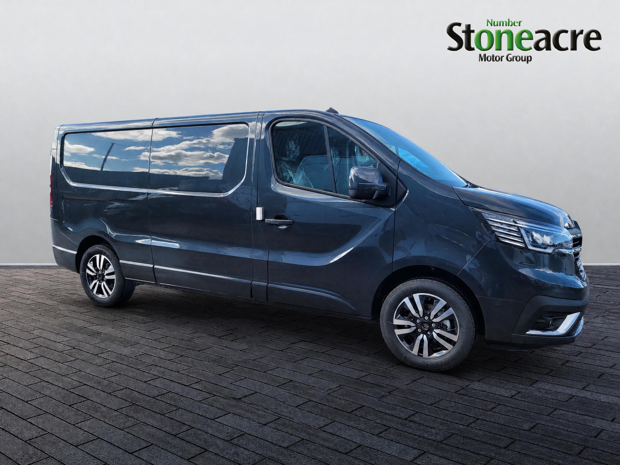 Main listing image - Renault Trafic